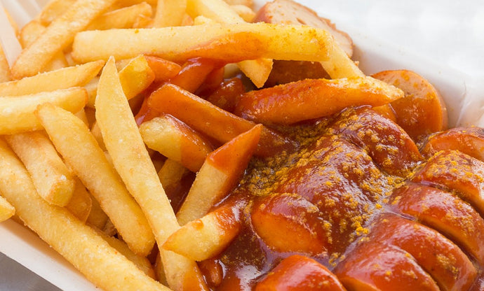 Currywurst: Una breve historia de la salchicha más icónica de Alemania